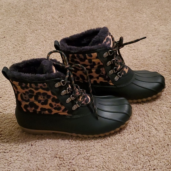 Bare Traps Duck Boots - Picture 14 of 15